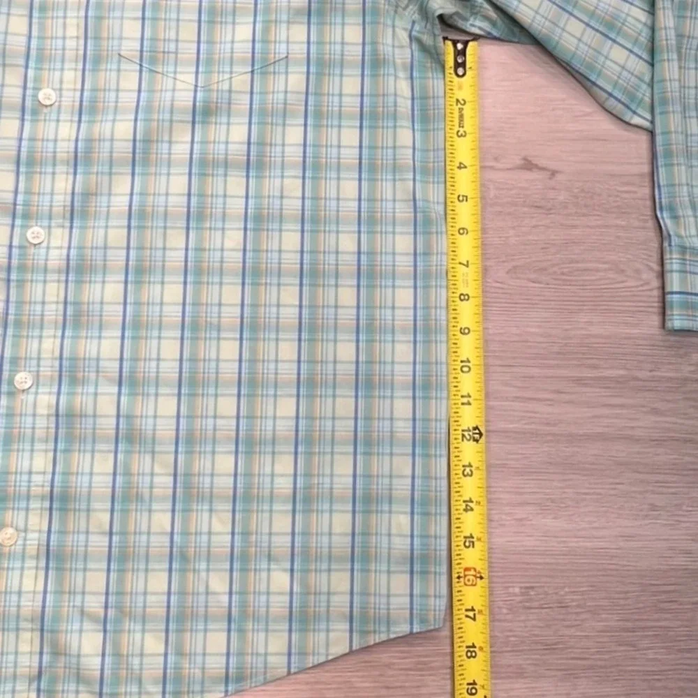 Duluth Trading Co Relaxed Fit Long Sleeve Button Up Shirt‎ Men's Size L Plaid